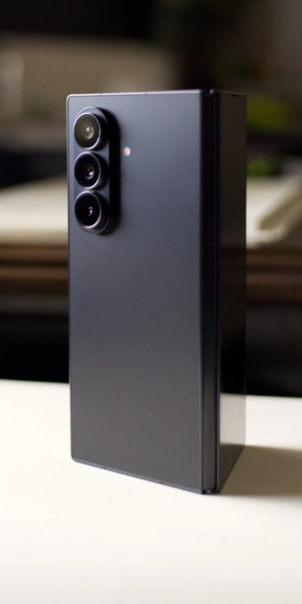 Huawei Mate XT.....